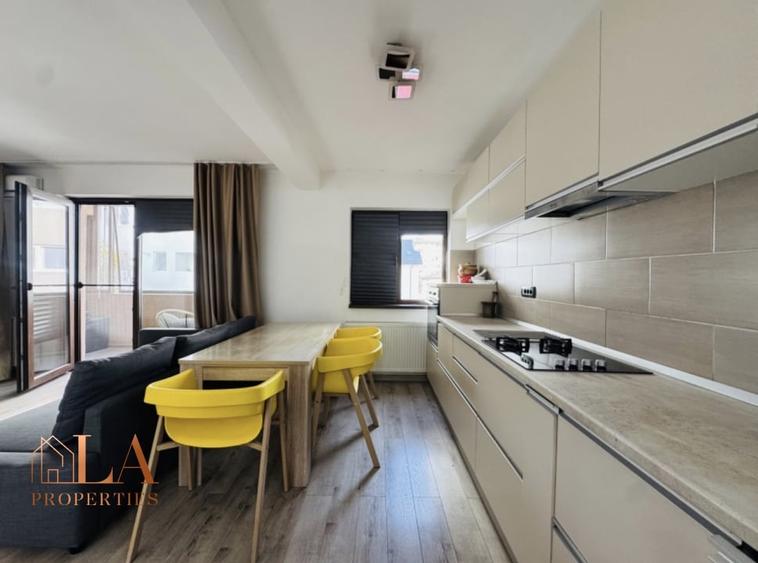 Apartament cu 3 camere semidecomandat în Chiajna