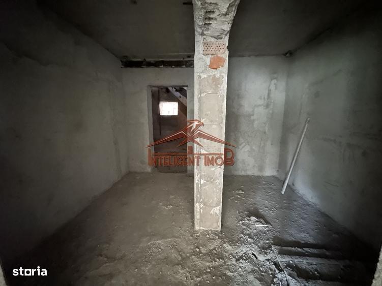 Casă cu 4 camere în Central