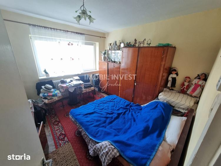 Apartament cu 2 camere decomandat în Cetate