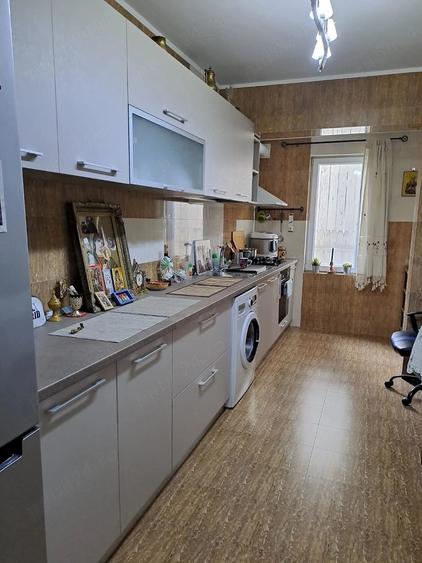 Tabara Navodari , vand casa P+1+M din duplex - 6