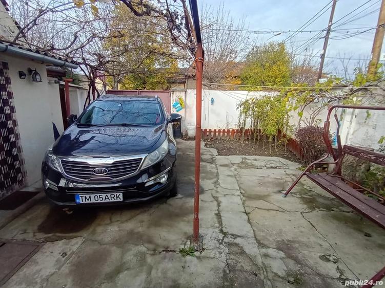Casă cu 2 camere cu Teren 250 Mp în Lunei
