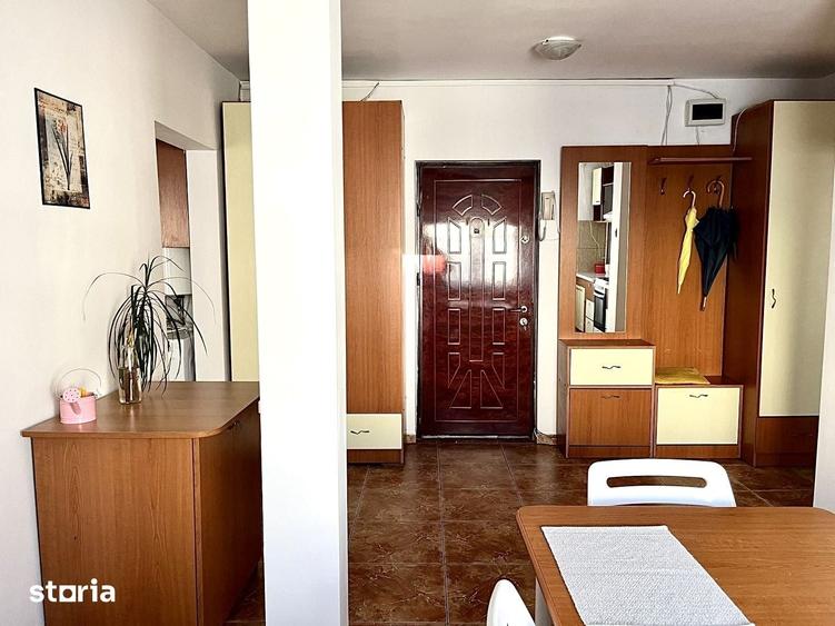 Apartament cu 2 camere decomandat în Tei