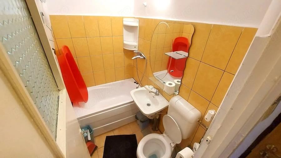 Garsonieră decomandată în Galata
