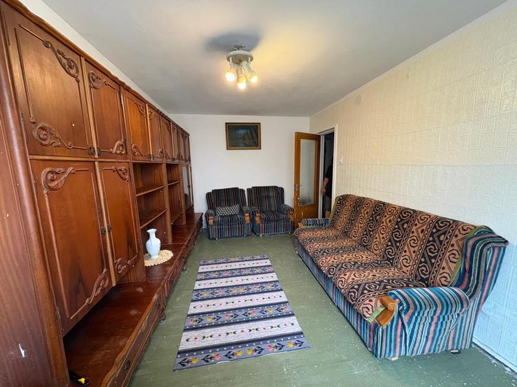 Apartament cu 3 camere decomandat în Nicolae Grigorescu