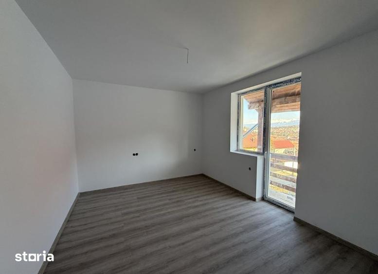 Casă cu 4 camere cu Teren 372 Mp în Central