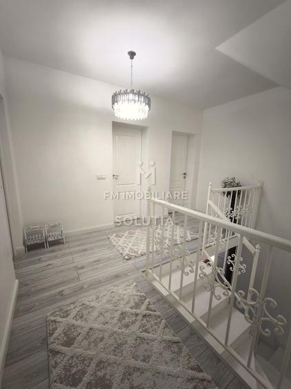 Duplex cu 4 camere cu Canalizare în Valea Borcutului
