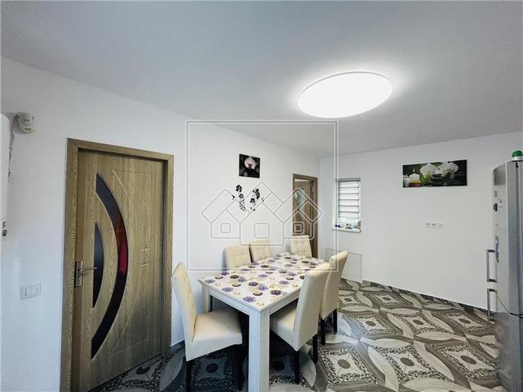 Apartament cu 2 camere semidecomandat în Arhitecților - Calea Cisnădiei