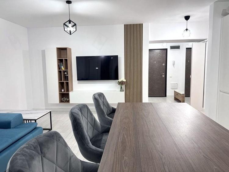 Apartament cu 3 camere decomandat, mobilat în Drumul Taberei