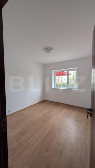 Spațiu comercial, de 70 mp, în Micro 11