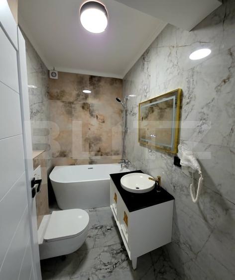 Apartament cu 3 camere decomandat, mobilat în Ultracentral