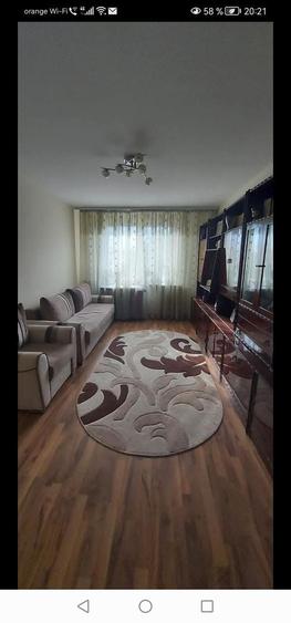 Proprietar, va ofer pentru inchiriere un apartament 3 camere compus di - 7