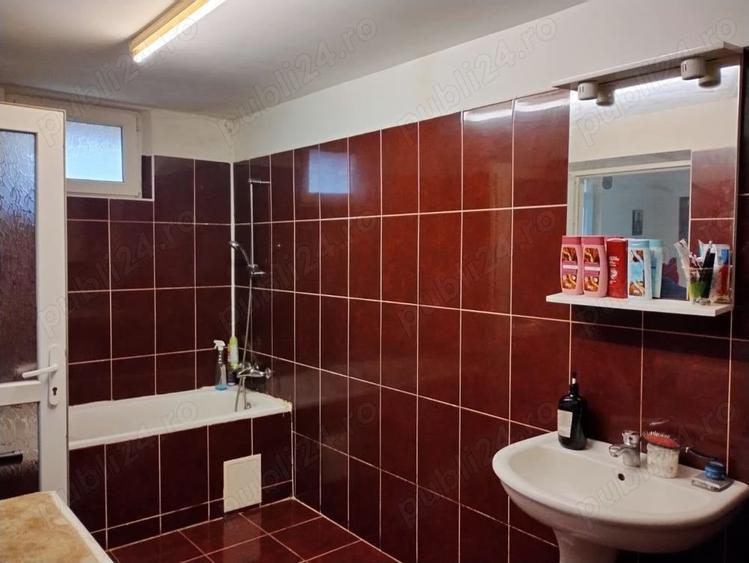 Casă cu 2 camere cu Teren 1200 Mp în Brestovăț