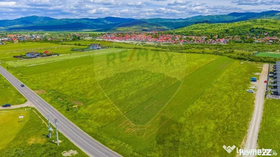 Teren în Tărlungeni