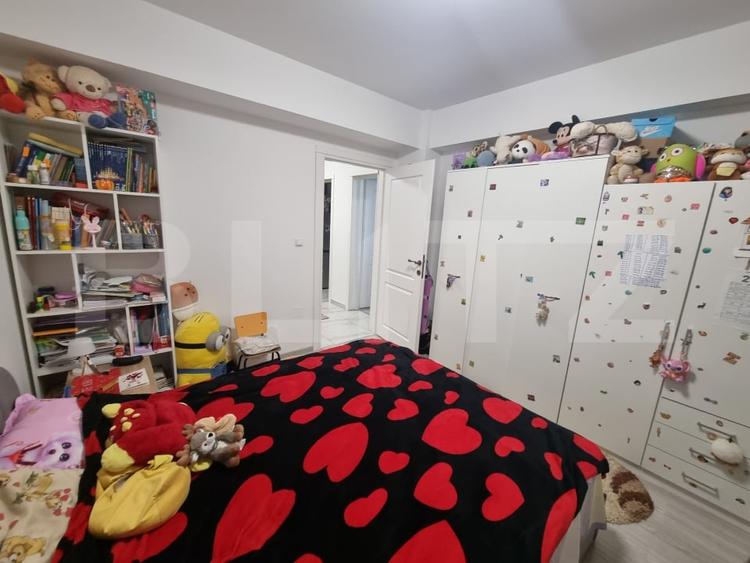 Apartament cu 3 camere decomandat, mobilat în Horpaz