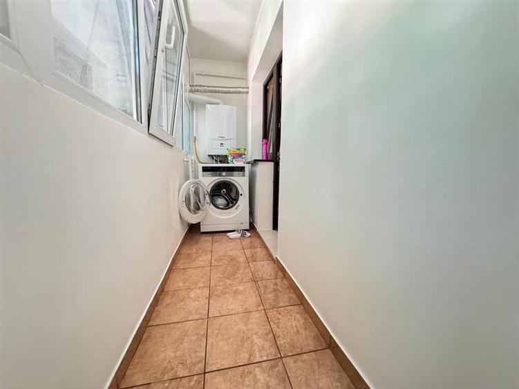 Apartament cu 3 camere decomandat în Lunca Cetățuii