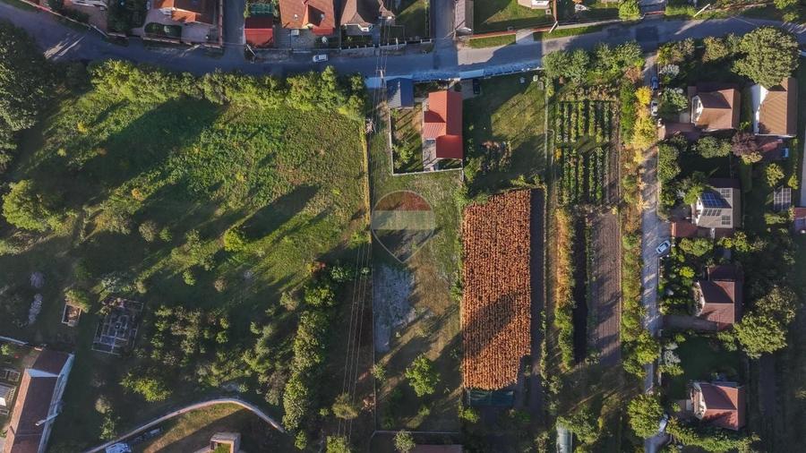 Teren Construcții intravilan de 1788 mp, în Sânpetru