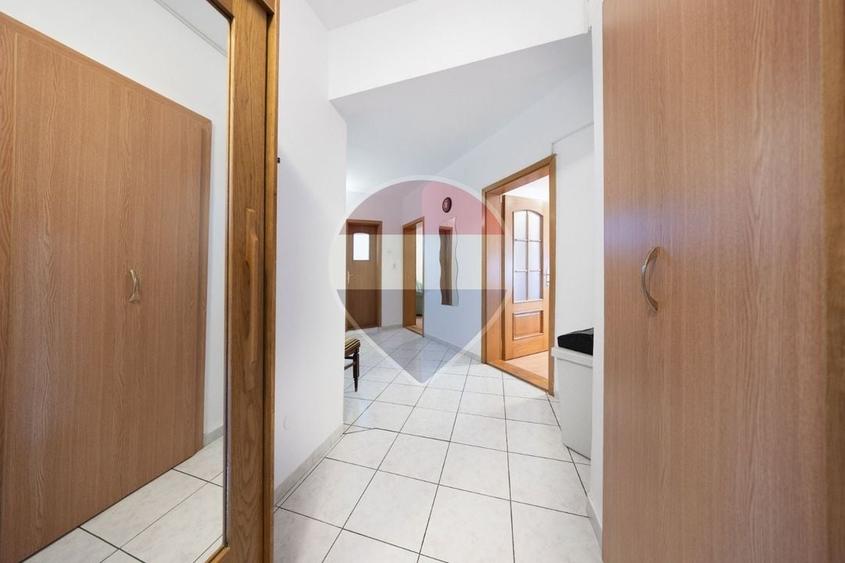 Apartament cu 2 camere decomandat în Gemenii
