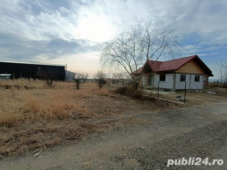 Teren de 722 mp, în Mărăcineni