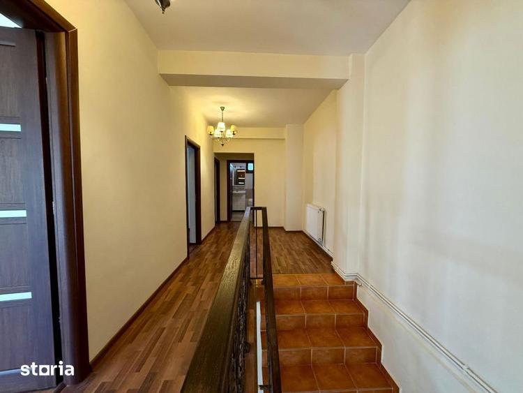 Casă cu 5 camere cu Canalizare în Giurgiului