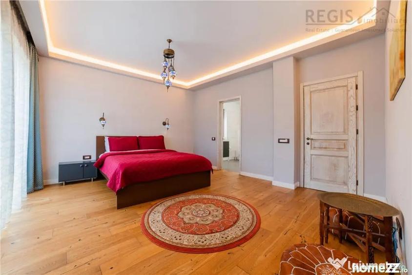 Casă cu 5 camere cu Teren 808 Mp în Noua