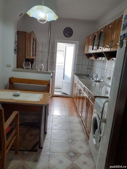Apartament cu 4 camere decomandat în Luncă
