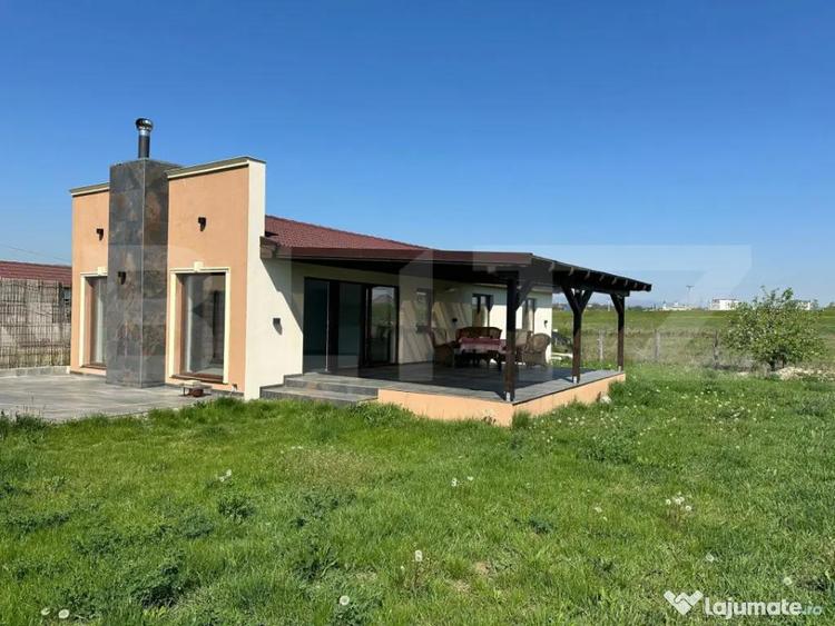 Casă cu 3 camere cu Teren 500 Mp în Central