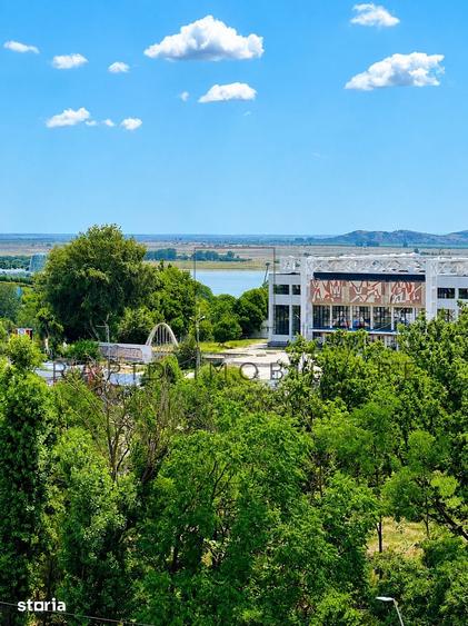 Apartament cu 2 camere decomandat în Micro 17