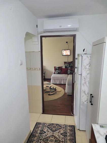 Garsonieră decomandată în Central