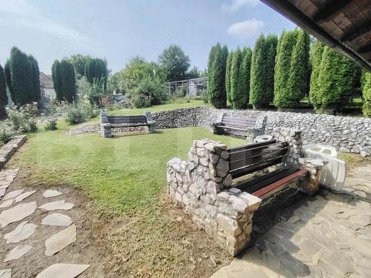 Casă cu 5 camere cu Teren 1090 Mp în Târnăveni