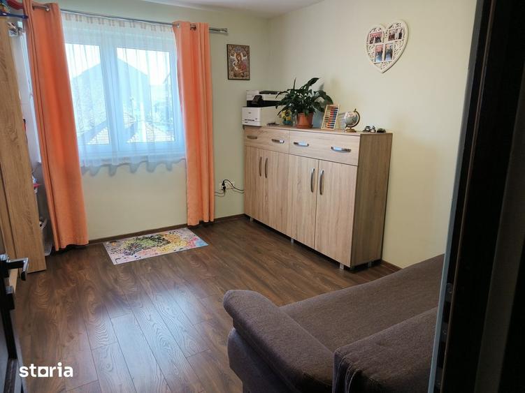 Apartament cu 3 camere în Între Lacuri
