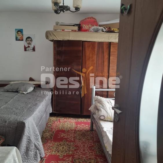 Casă individuală cu 3 camere cu Canalizare în Central