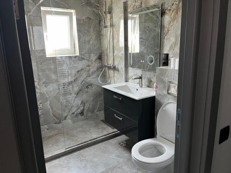 Apartament cu 2 camere decomandat în Florești