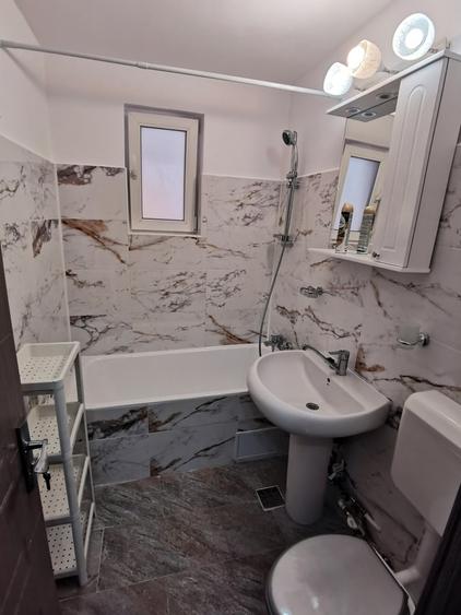 Apartament cu 2 camere semidecomandat, mobilat în Iancului