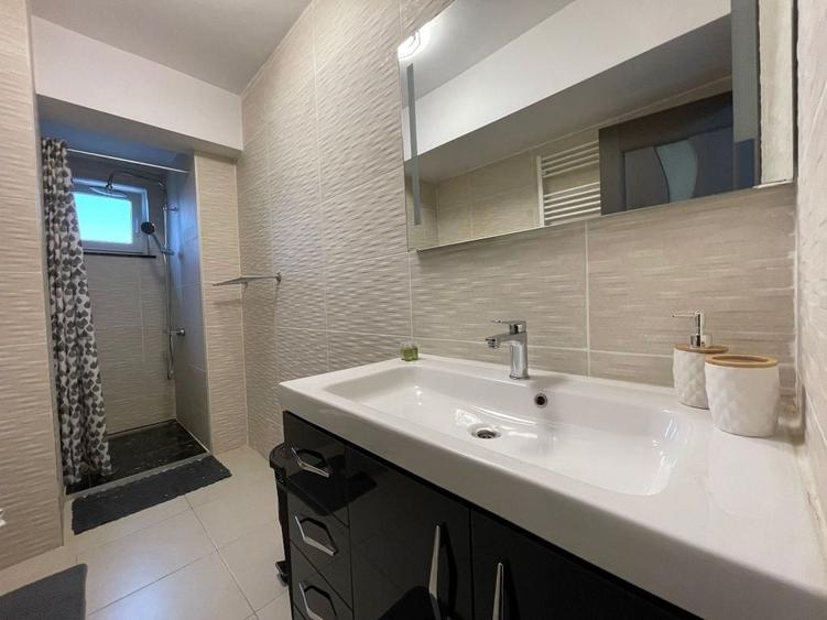 Apartament cu 2 camere decomandat în Burdujeni