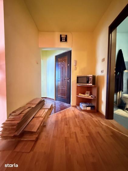 Apartament cu 3 camere decomandat în Olimpia-Stadion