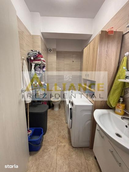 Apartament cu 3 camere, mobilat în Central