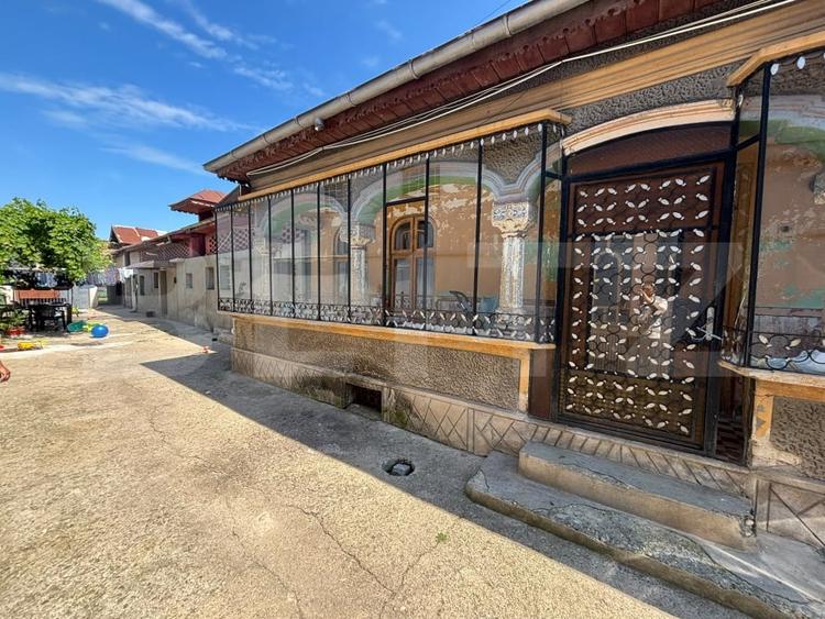 Casă individuală cu 5 camere cu Canalizare în Sud-Est