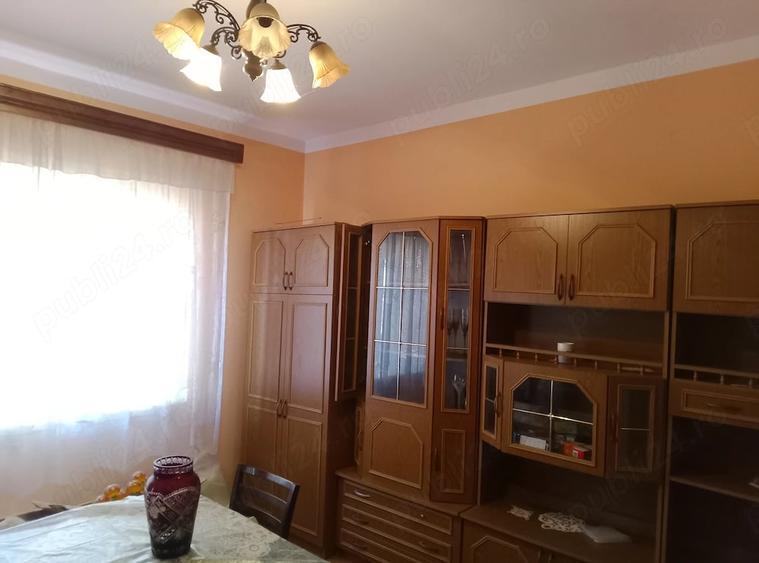 Casă cu 3 camere cu Teren 374 Mp în Central