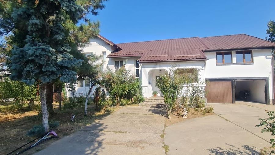 Casă individuală cu 7 camere cu Canalizare în Corbeanca