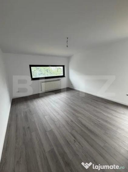 Vila de lux , 272 mp construiti , 800 mp teren , zona rezide - 13