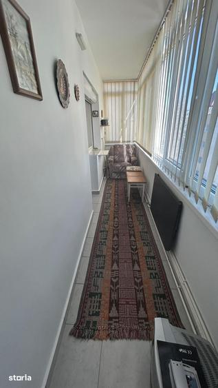 Apartament cu 3 camere decomandat în Valea Cetății