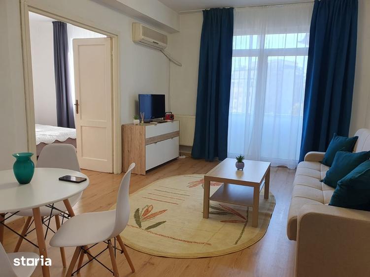 Apartament cu 3 camere decomandat, mobilat în Centrul Istoric