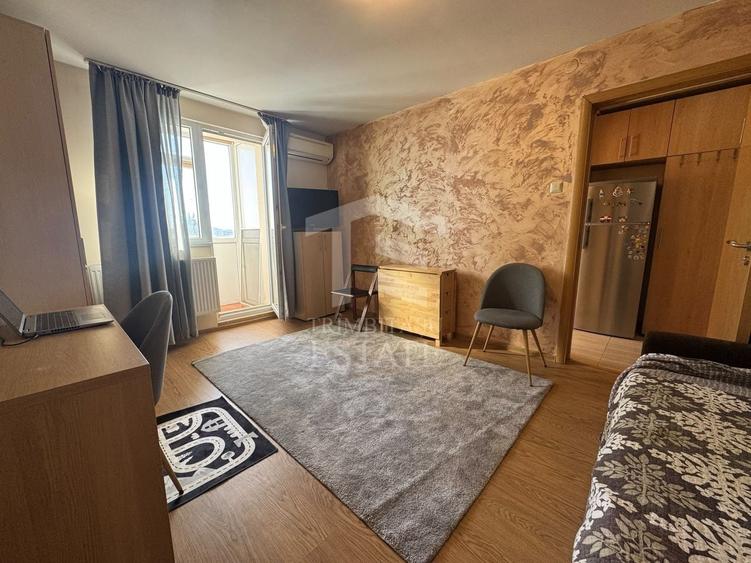Apartament cu 2 camere semidecomandat în Progresul