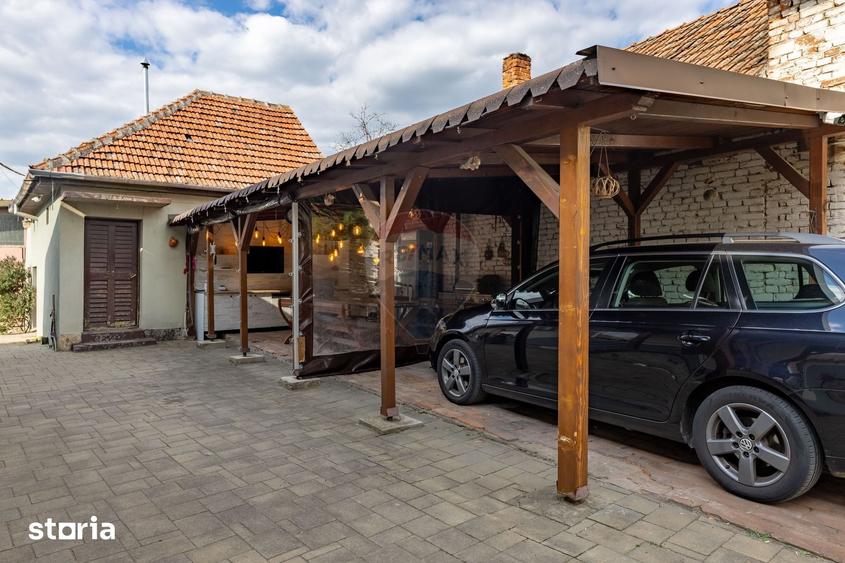 Casă cu 5 camere cu Teren 1085 Mp în Aradul Nou