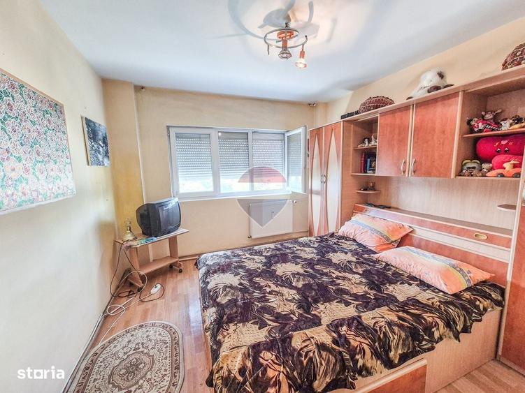 Apartament cu 2 camere decomandat în Titulescu