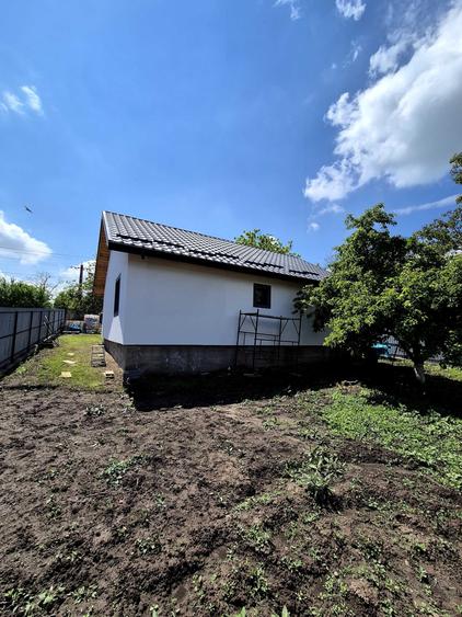 Casă cu 3 camere în Central