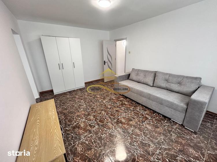 Apartament cu 2 camere semidecomandat în Ungureni