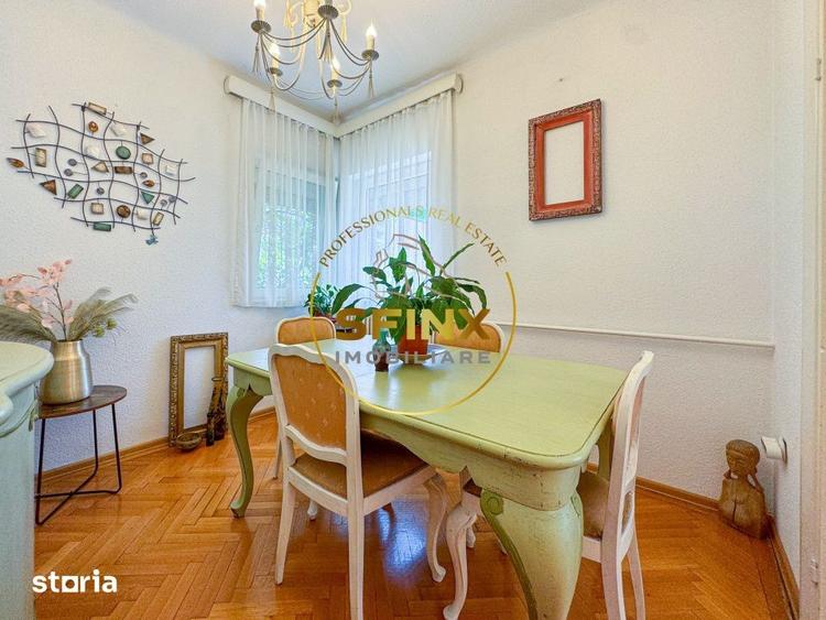 Casă cu 6 camere cu Teren 246 Mp în Vatra Luminoasă