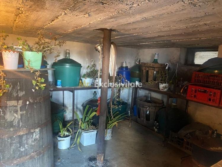 Casă individuală cu 6 camere cu Canalizare în Șomănești