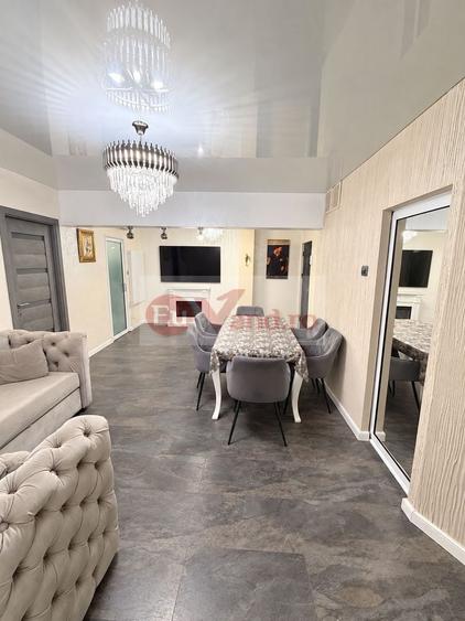 Apartament cu 3 camere decomandat, mobilat în Faleză